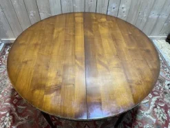 Hot Pamono Louis XVI Style Oval or Round Dining Table