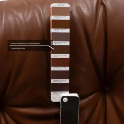 Pamono Lounge Chair in Leather by Charles & Ray Eames for Herman Miller><noscript><img width=