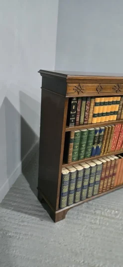 Outlet Pamono Low Open Adjustable Bookcase in Mahogany, 1900s
