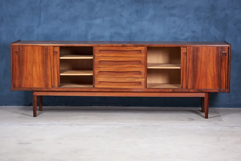 Pamono Low Rosewood Sideboard by Johannes Andersen for Uldum Møbelfabrik, 1960s> Sideboards & Buffets