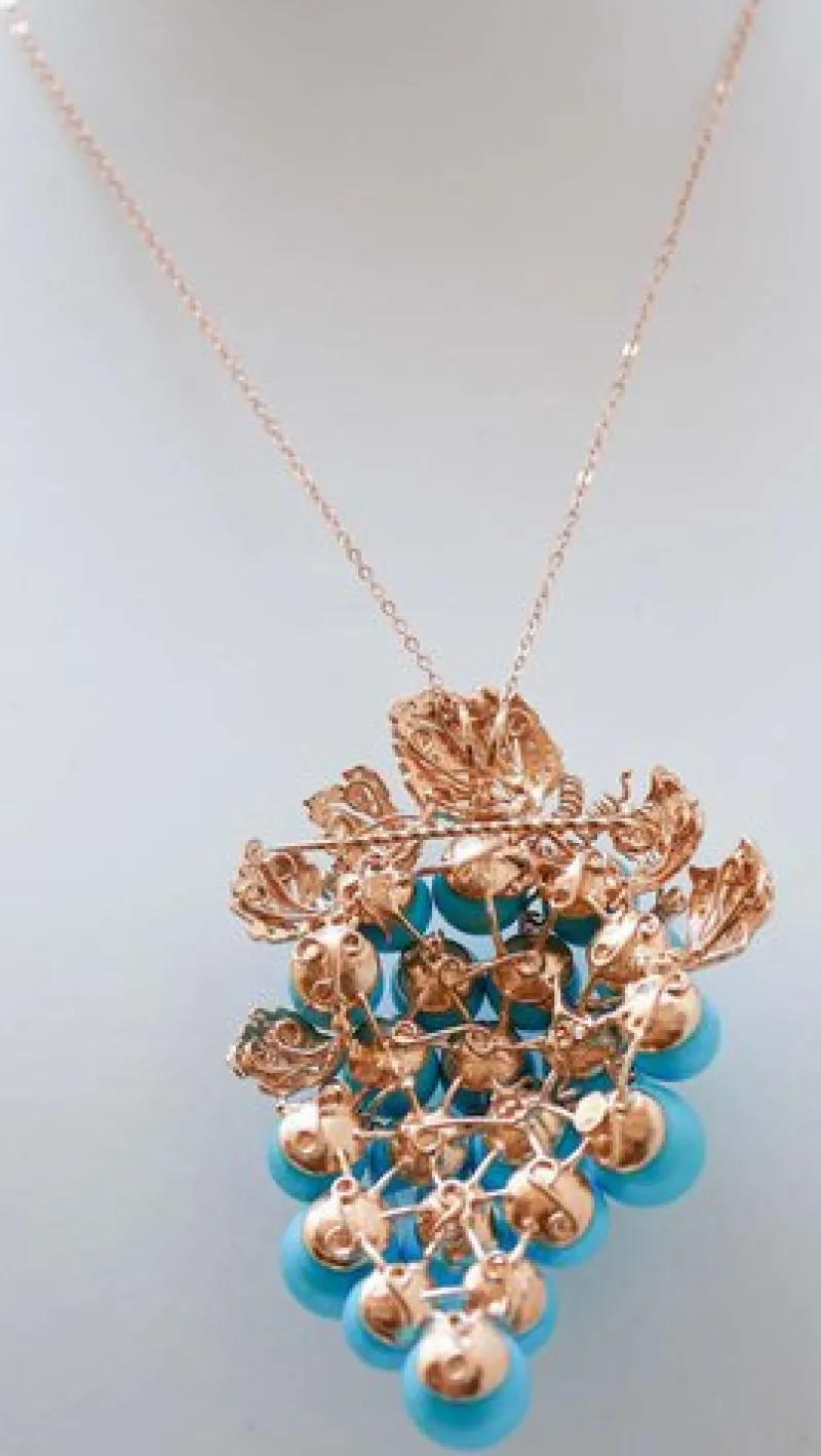Pamono Magnesite, Diamonds, Rose Gold and Silver Bunch Brooch> Brooches