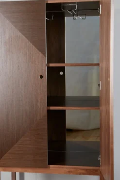 Pamono MANHATTAN Drinks Cabinet by John Jenkins for SNØ><noscript><img width=