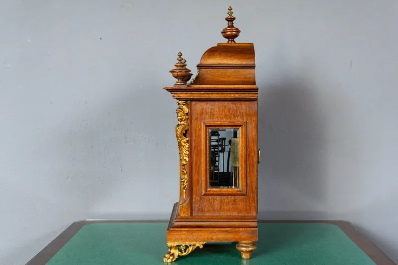 Hot Pamono Mantel Clock from Junghans