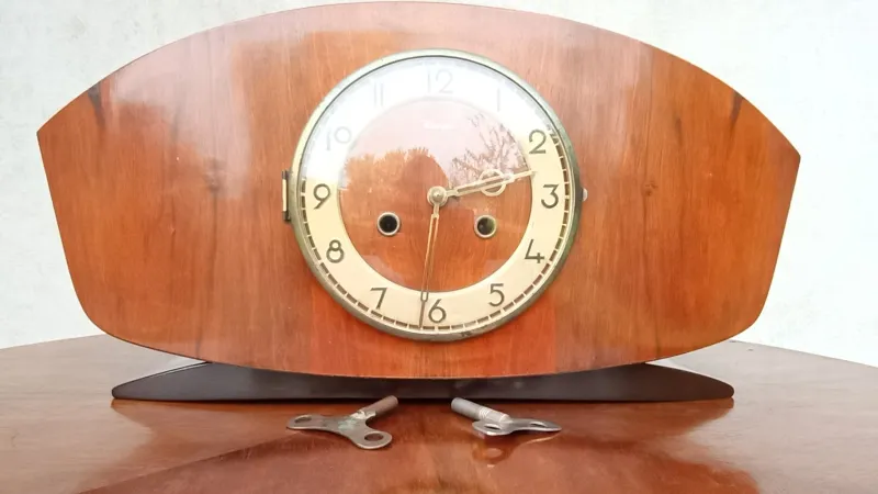 Pamono Mantel Clock from Kienzle, 1949> Clocks