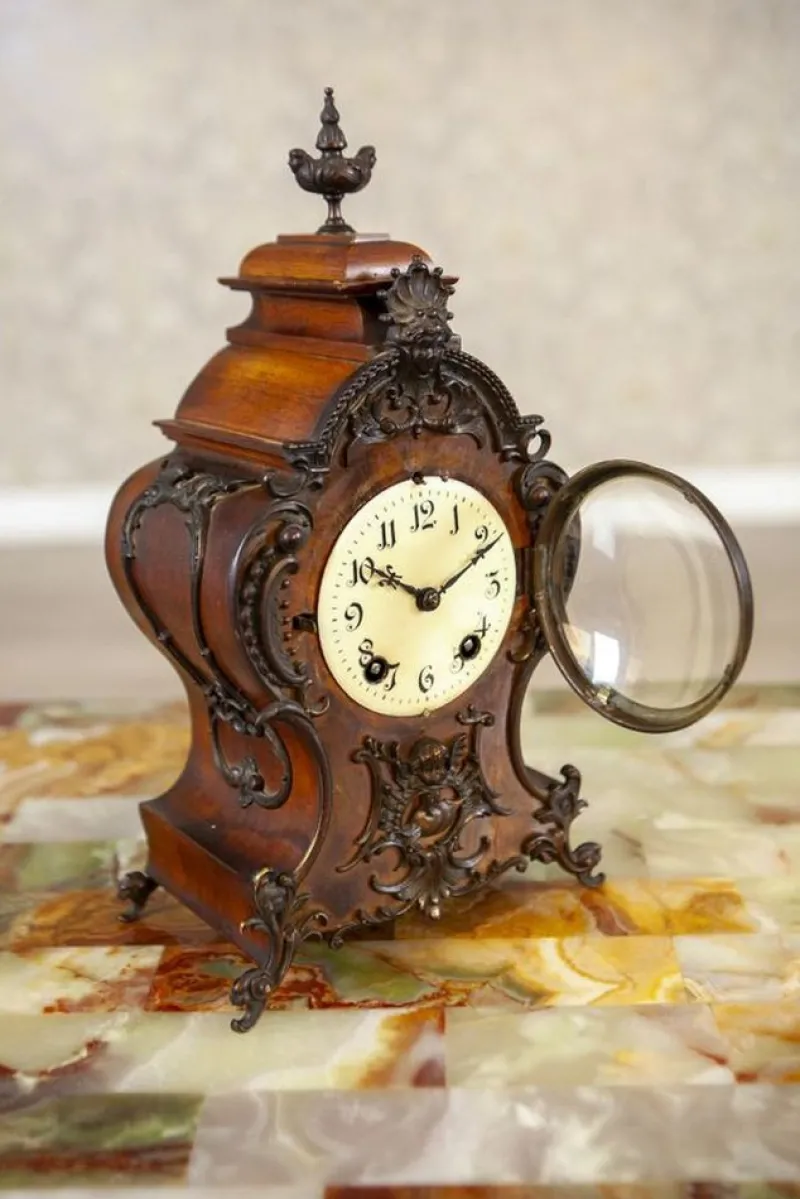Pamono Mantel Clock in Walnut Case from Lenzkirch, 1890s> Clocks