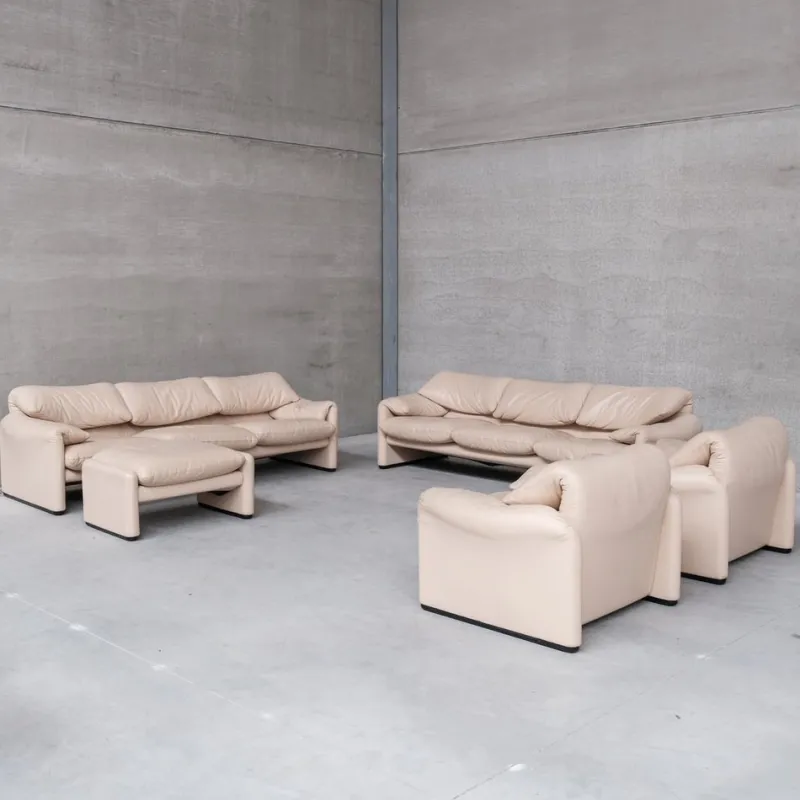 Pamono Maralunga Sofas and Armchairs by Vico Magisretti for Cassina, 1990s, Set of 5> Living Room Sets