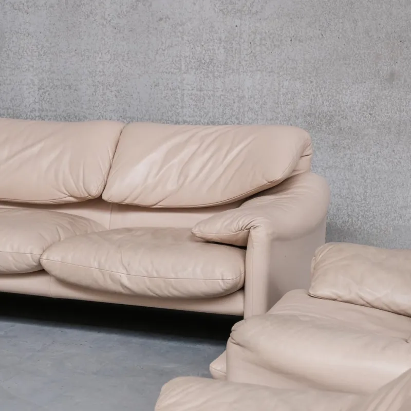 Pamono Maralunga Sofas and Armchairs by Vico Magisretti for Cassina, 1990s, Set of 5> Living Room Sets