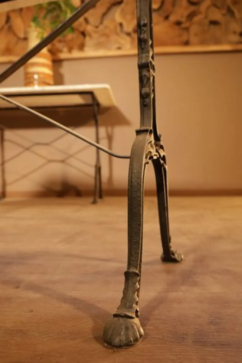Pamono Marble Table with Cast Iron Legs> Garden Tables