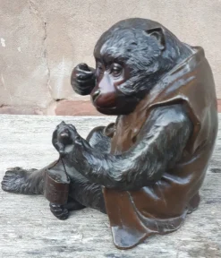 Clearance Pamono Masatsune, Japanese Meiji Okimono Sculpture of a Monkey, 1890s, Bronze