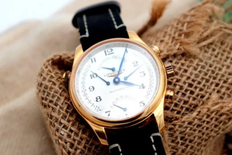 New Pamono Master Collection Gold Wristwatch from Longines