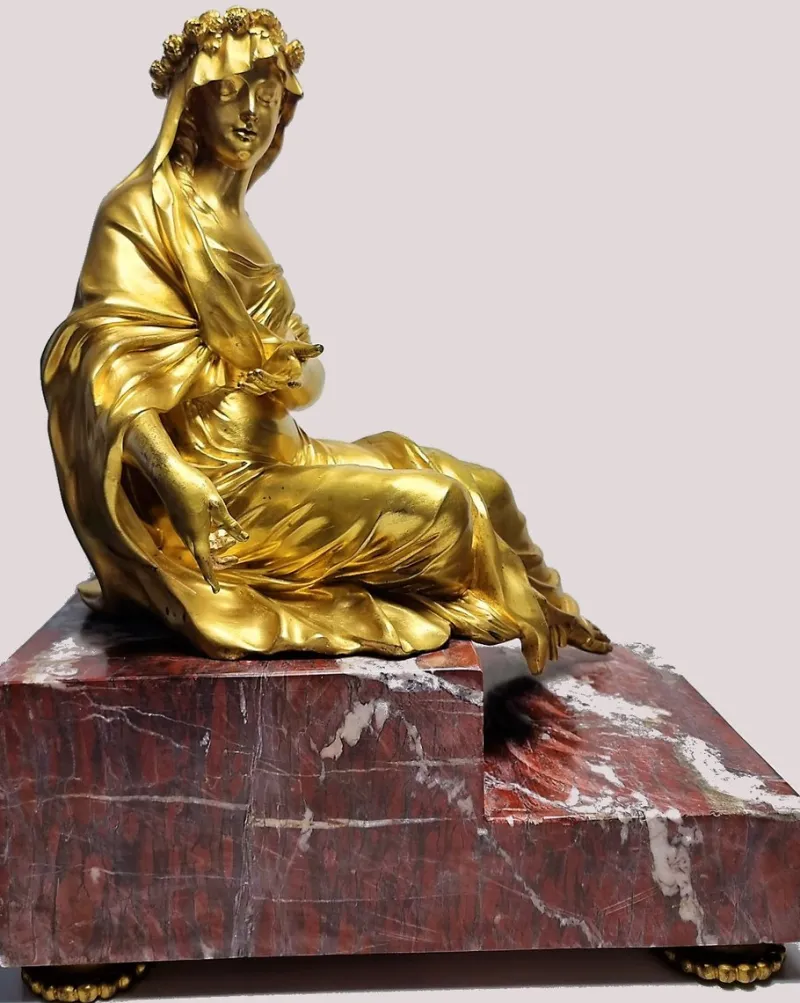 Pamono Mathurin Moreau, Dame qui pose, 1800s, Gilded Bronze with Red Marble Base> Art Nouveau|Classical