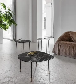 Pamono Medium Pebble Coffee Table by Morica Design> Tables