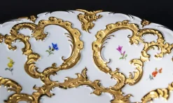Pamono Meissen Gold and Floral Porcelain Plate><noscript><img width=