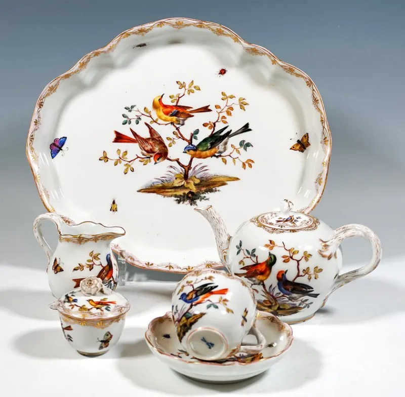 Outlet Pamono Meissen Tea Service with Bird and Insect Painting and Gold, Germany, 1820, Set of 6