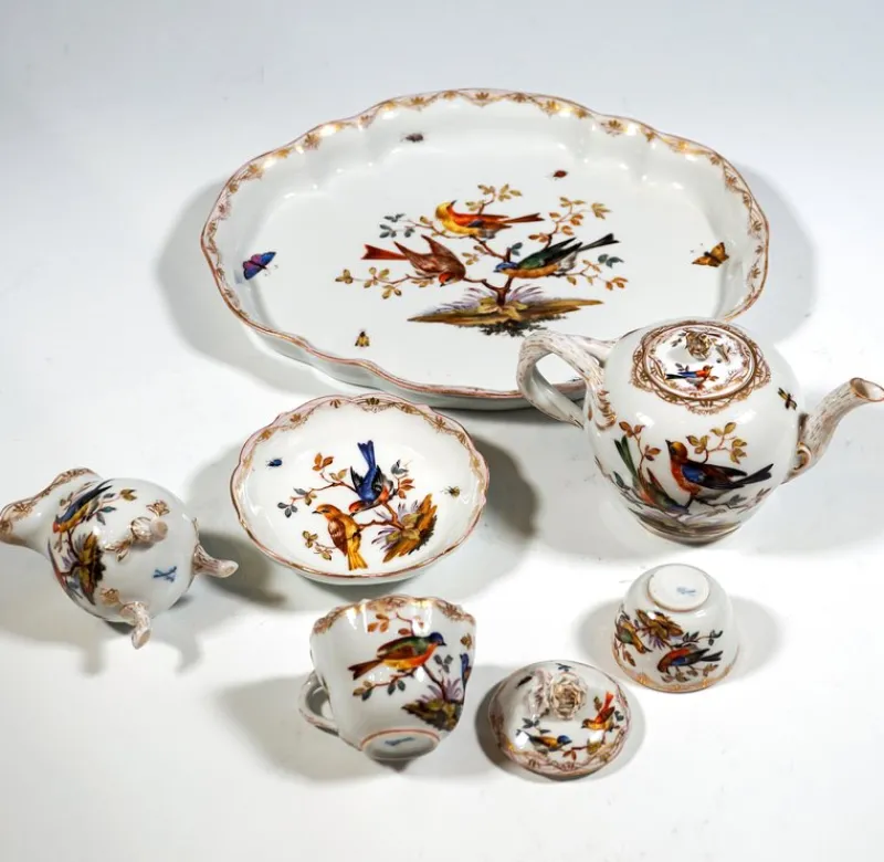 Outlet Pamono Meissen Tea Service with Bird and Insect Painting and Gold, Germany, 1820, Set of 6