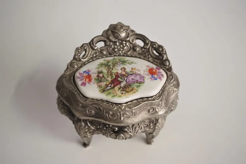 Pamono Metal Jewelry Box, 1950s> Trunks Crates & Baskets