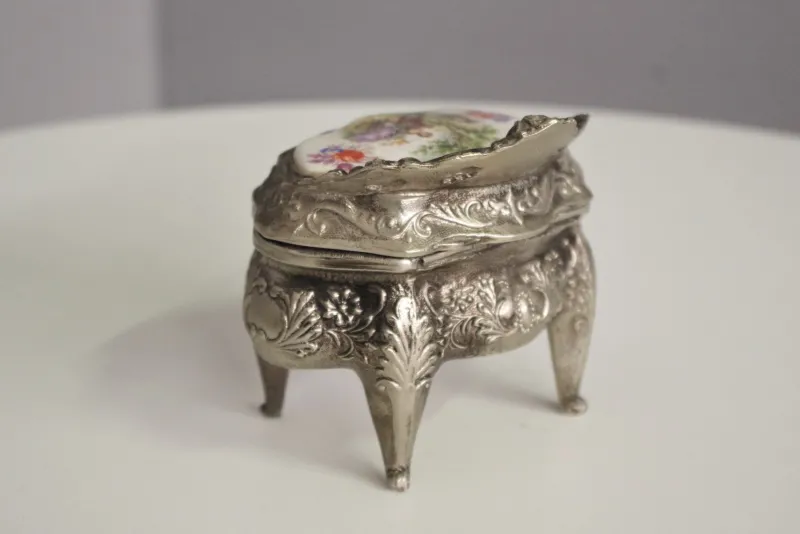 Pamono Metal Jewelry Box, 1950s> Trunks Crates & Baskets