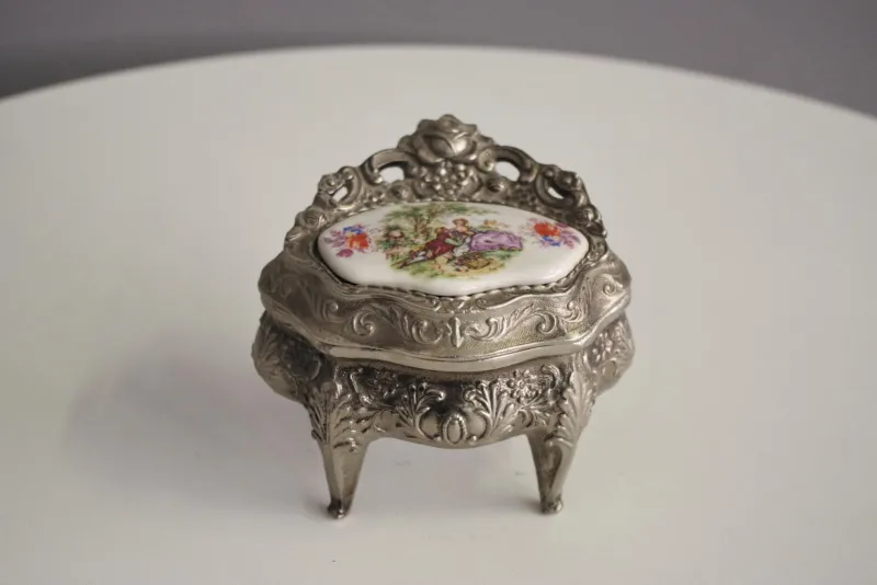 Pamono Metal Jewelry Box, 1950s> Trunks Crates & Baskets