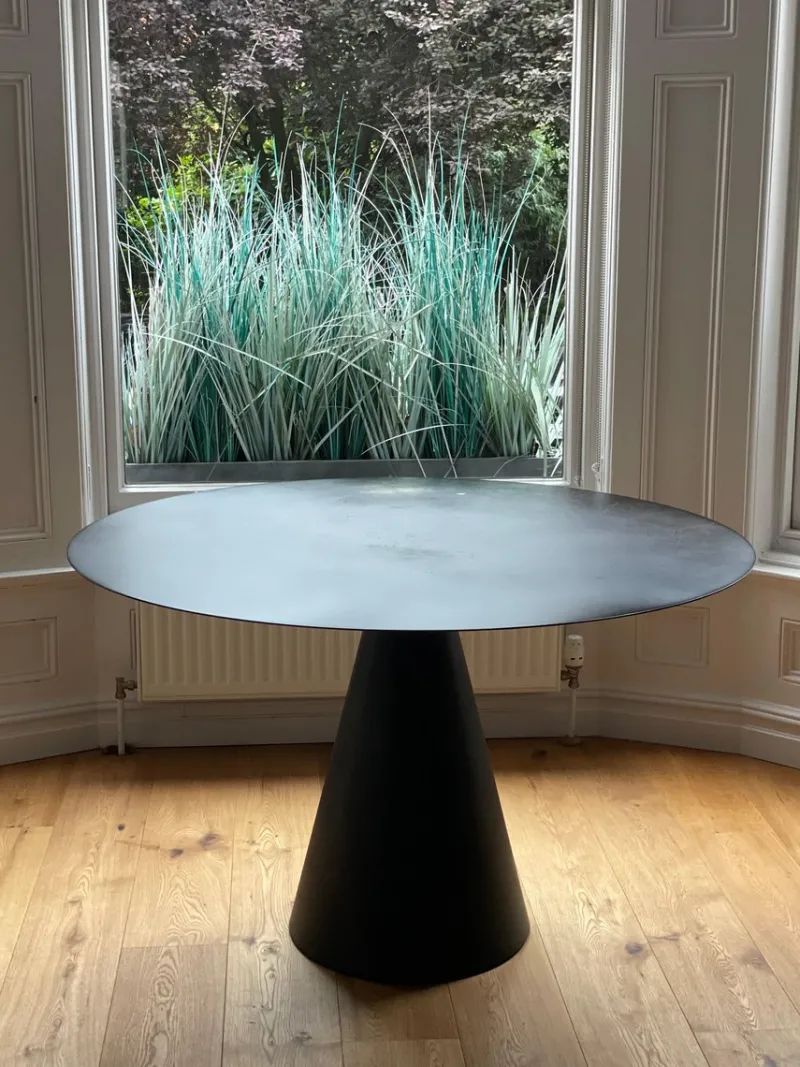 Pamono Metal Round Dining Table by AM.PM, 2010s> Dining Tables & Sets