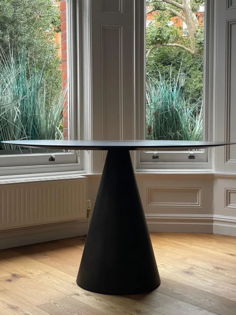Pamono Metal Round Dining Table by AM.PM, 2010s> Dining Tables & Sets