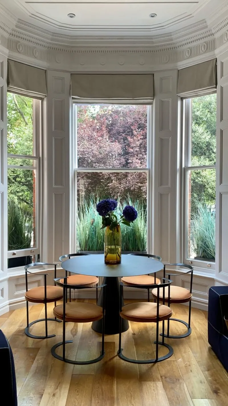 Pamono Metal Round Dining Table by AM.PM, 2010s> Dining Tables & Sets