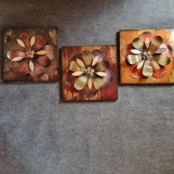 Pamono Metal Wall Flowers, 1980s, Set of 3> Wall Decor