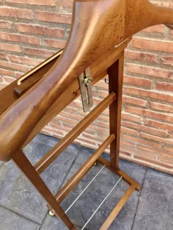 Pamono Mid Century Modern Italian Wood Valet Stand, 1960s><noscript><img width=