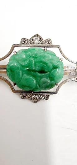 Pamono Mid-Century 18 Karat White Gold Brooch with Jade and Diamonds, Italy, 1950s><noscript><img width=