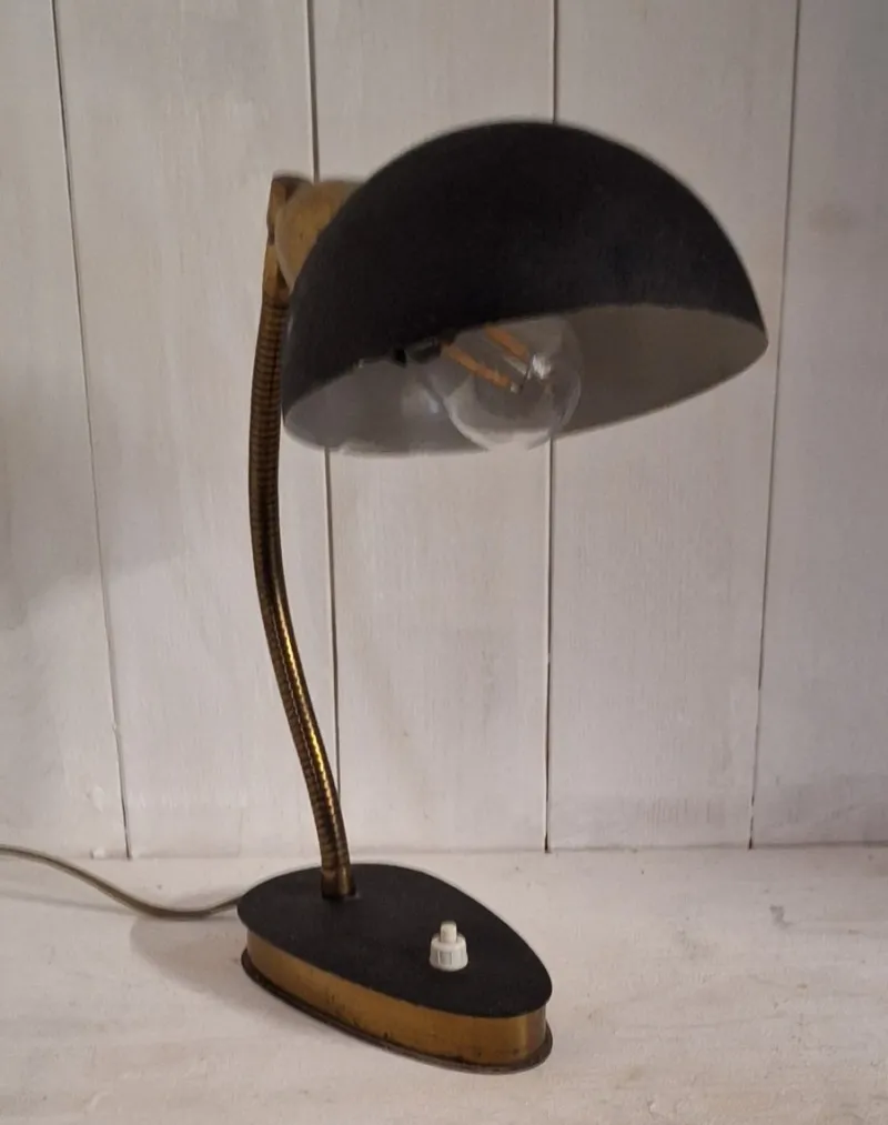 New Pamono Mid-Century Adjustable Desk Lamp with Brass Flex Arm and Black Lacquered Metal Reflector, 1960s