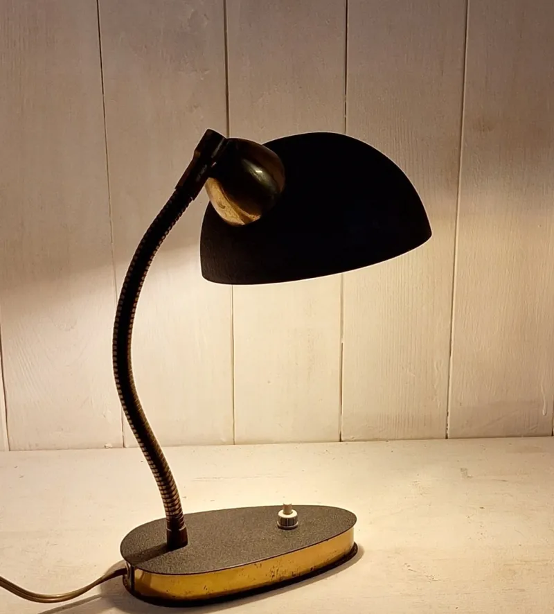 New Pamono Mid-Century Adjustable Desk Lamp with Brass Flex Arm and Black Lacquered Metal Reflector, 1960s