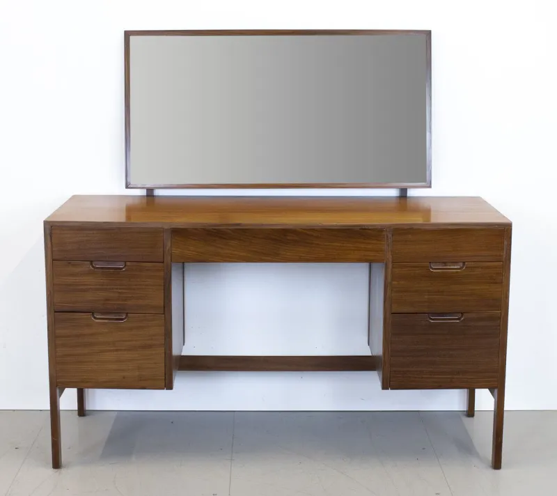 Pamono Mid-Century Afromosia Dressing Desk by Richard Hornby, 1960s> Dressing Tables