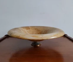 Outlet Pamono Mid-Century Alabaster Bowl with Bronze Base from Bronze Véritable, France, 1950s