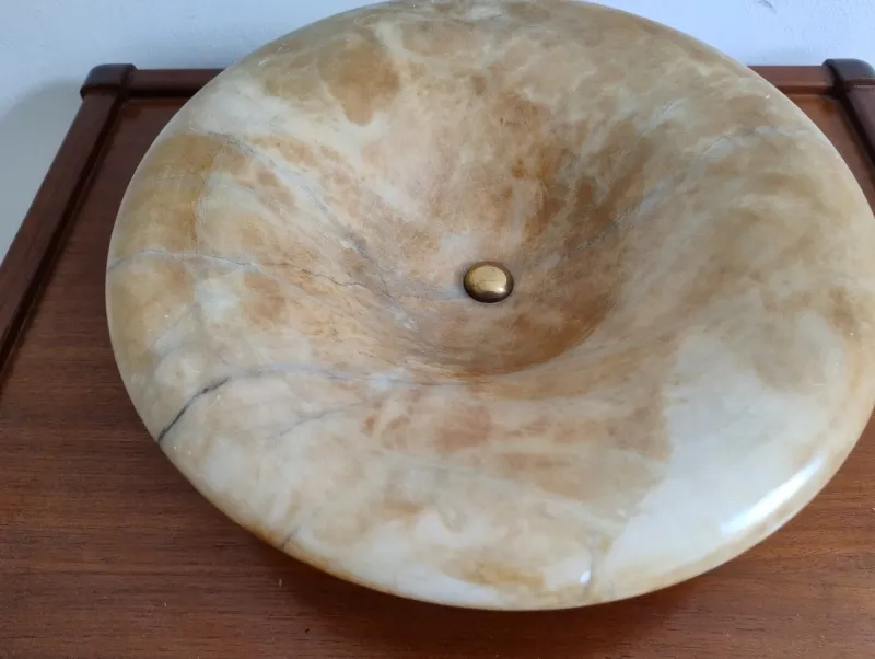 Outlet Pamono Mid-Century Alabaster Bowl with Bronze Base from Bronze Véritable, France, 1950s