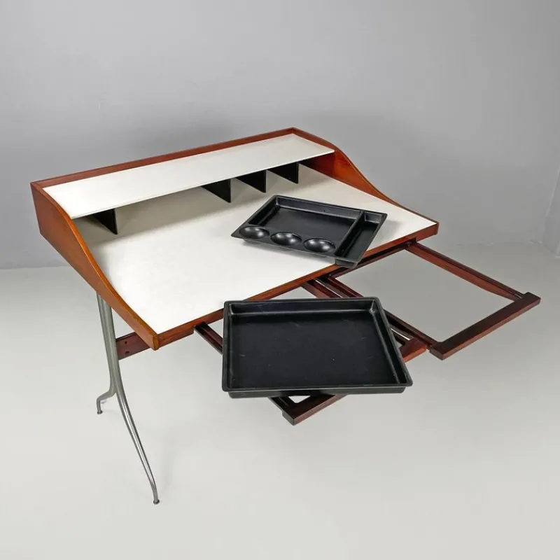 Sale Pamono Mid-Century American Modern Wood & Laminate Desk attributed to George Nelson for Herman Miller, 1960s