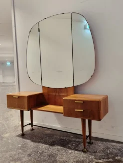 Pamono Mid-Century Art Deco Style Walnut & Brass Dressing Table by A.A. Patijn for Zijlstra Joure> Dressing Tables