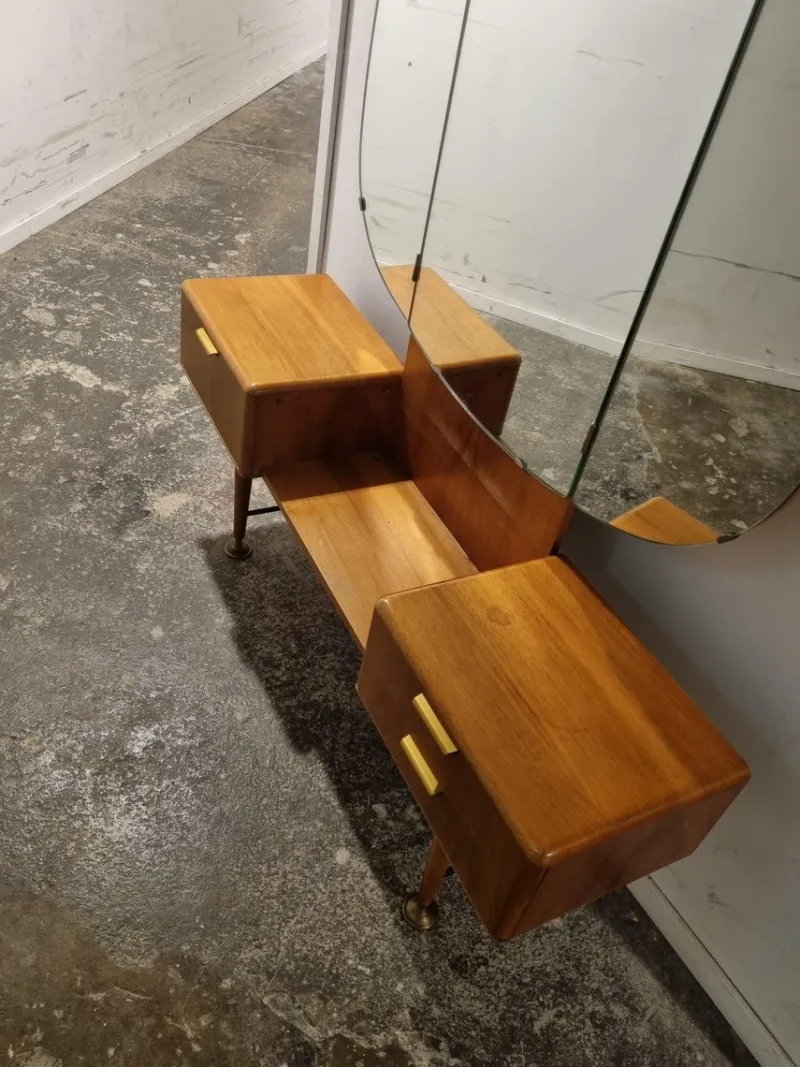 Pamono Mid-Century Art Deco Style Walnut & Brass Dressing Table by A.A. Patijn for Zijlstra Joure> Dressing Tables