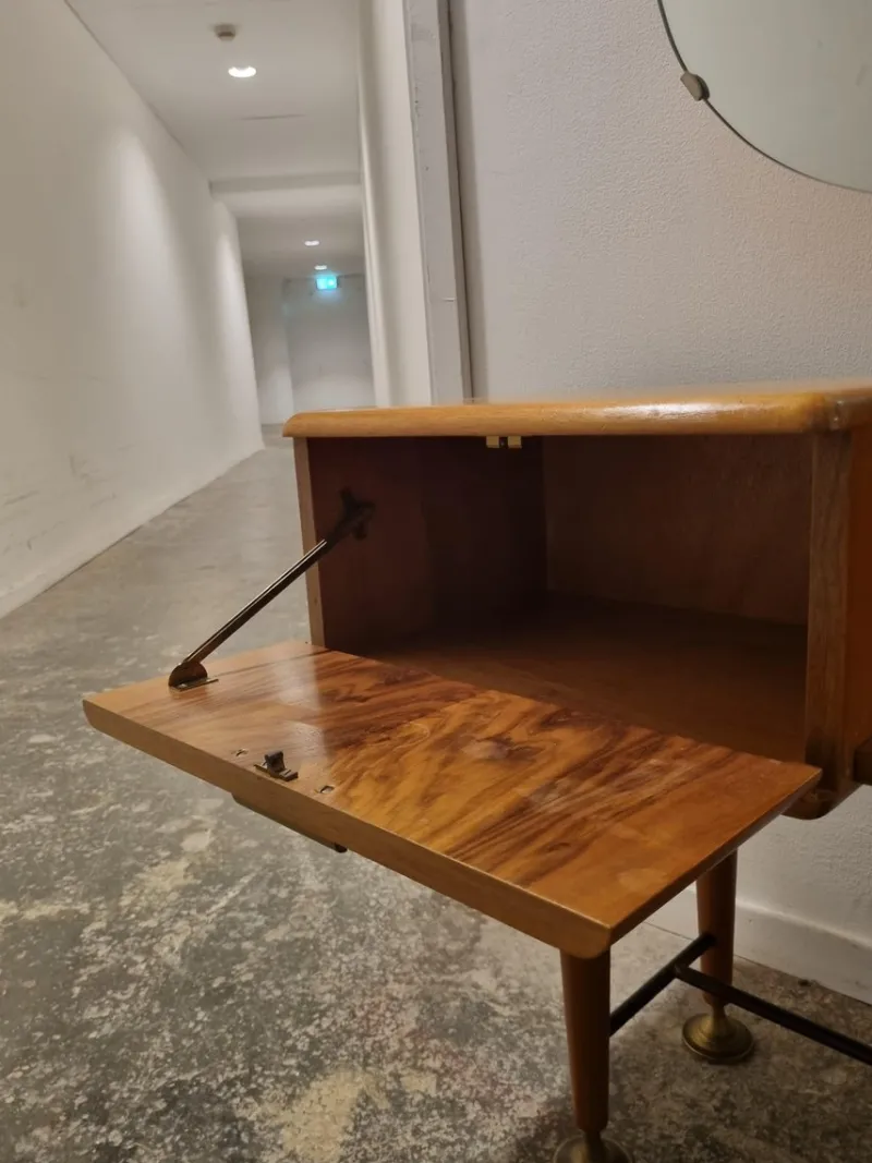 Pamono Mid-Century Art Deco Style Walnut & Brass Dressing Table by A.A. Patijn for Zijlstra Joure> Dressing Tables