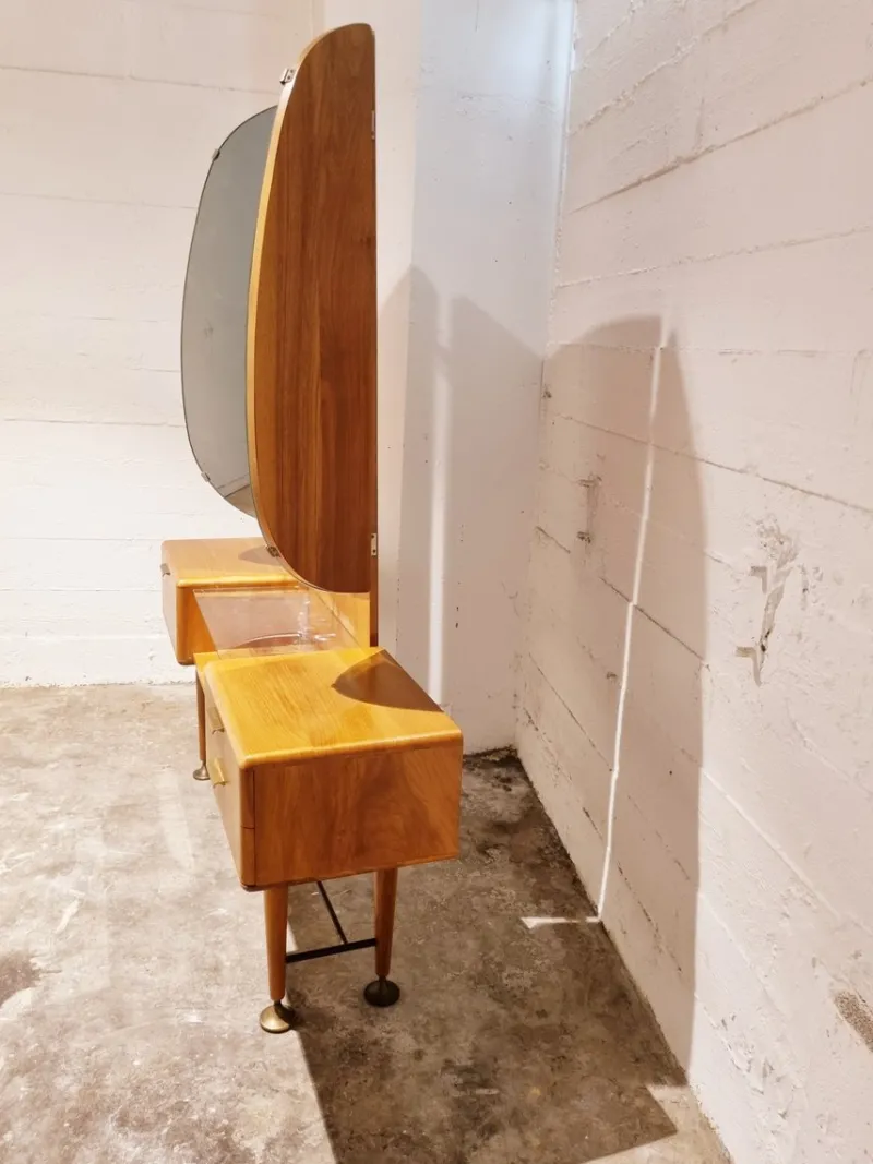 Pamono Mid-Century Art Deco Style Walnut & Brass Dressing Table by A.A. Patijn for Zijlstra Joure> Dressing Tables
