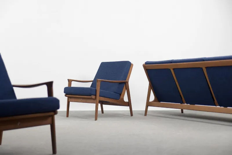 New Pamono Mid-Century Australian Modern Teak Sofa & Armchairs by Parker Furniture, 1950s, Set of 3