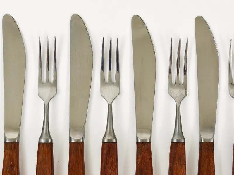Pamono Mid-Century Austrian Boxed Cutlery from Amboss, 1950s, Set of 12> Cutlery & Serving Utensils
