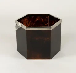 Pamono Mid-Century Basket in Tortoiseshell Acrylic Glass in the style of Christian Dior Home, Italy, 1970s> Trunks Crates & Baskets