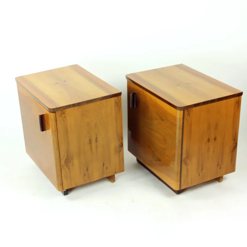 Pamono Mid-Century Bedside Tables in Shellack Walnut, Former Czechoslovakia, 1960s, Set of 2> Nightstands