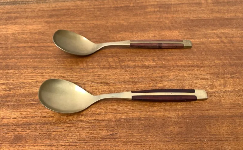 Pamono Mid-Century Brass and Teak Spoons, 1960s, Set of 2
