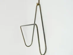 Pamono Mid-Century Brass Wall Newspaper Holder with Mounting Hook by Carl Auböck for Werkstätte Carl Auböck, Set of 2><noscript><img width=