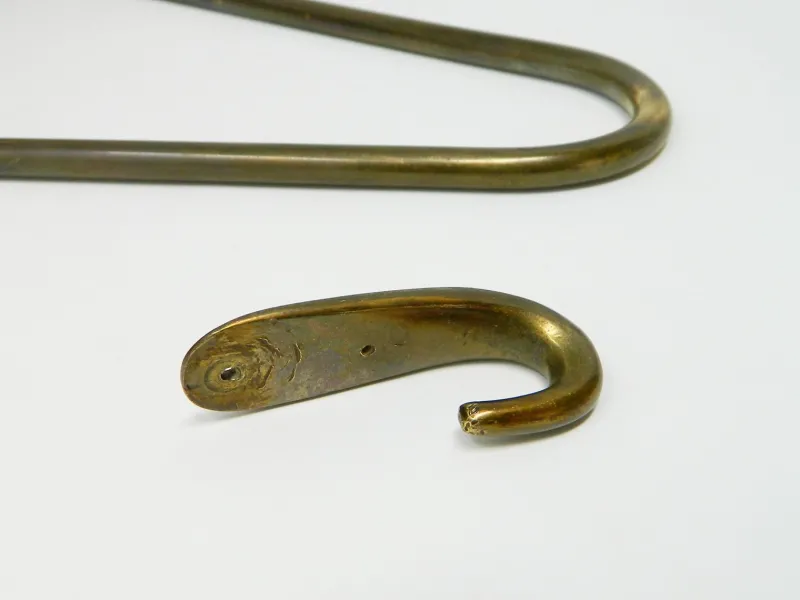 Pamono Mid-Century Brass Wall Newspaper Holder with Mounting Hook by Carl Auböck for Werkstätte Carl Auböck, Set of 2> Magazine Racks