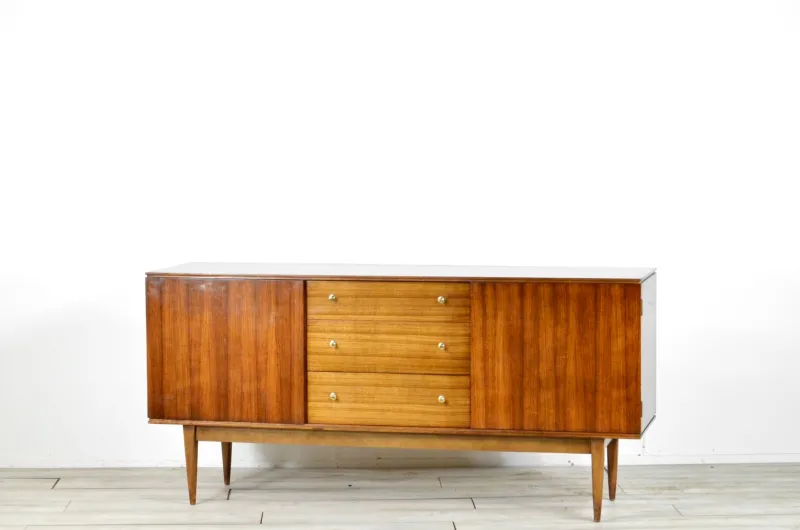 Pamono Mid-Century British Walnut and Brass Sideboard from Wrighton, 1960s> Sideboards & Buffets