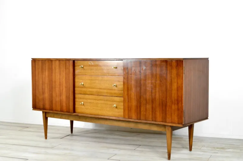 Pamono Mid-Century British Walnut and Brass Sideboard from Wrighton, 1960s> Sideboards & Buffets