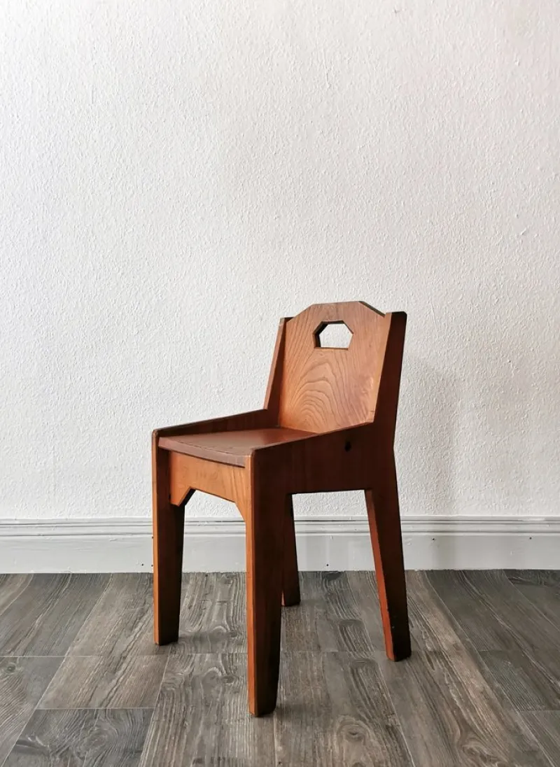Pamono Mid-Century Brutalist Children's Desks, 1950s, Set of 2> Children's Tables