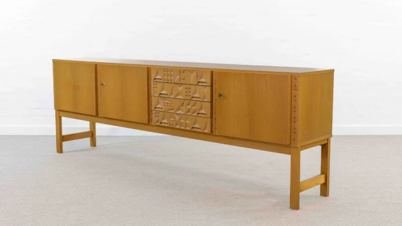 Pamono Mid-Century Brutalist Sideboard in Oak, 1970s> Sideboards & Buffets