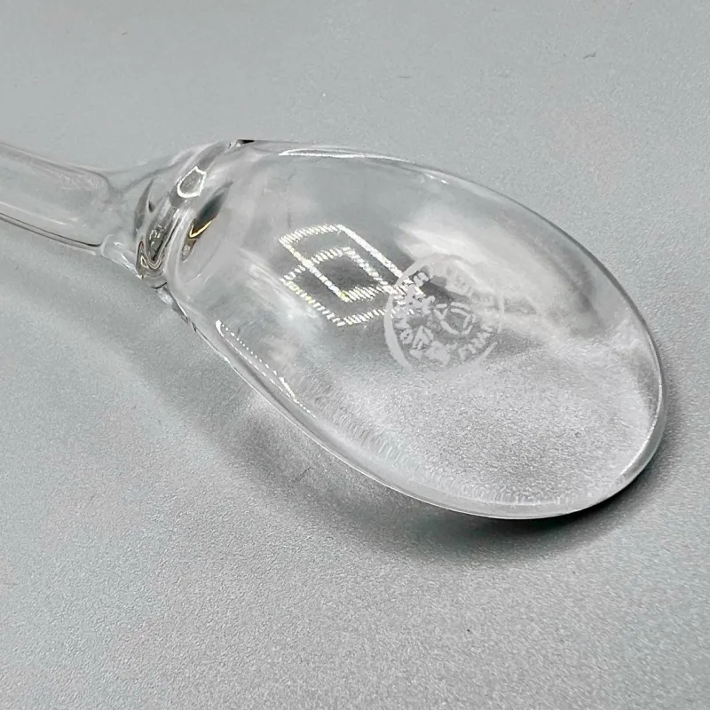 Pamono Mid-Century Crystal Harcourt Missouri Condiment or Caviar Set with Lidded Central Jar, Spoon, and Two Facetted Cut Dishes in Gilt Handled Tray from Baccarat, 1950s, Set of 6> Serving Dishes